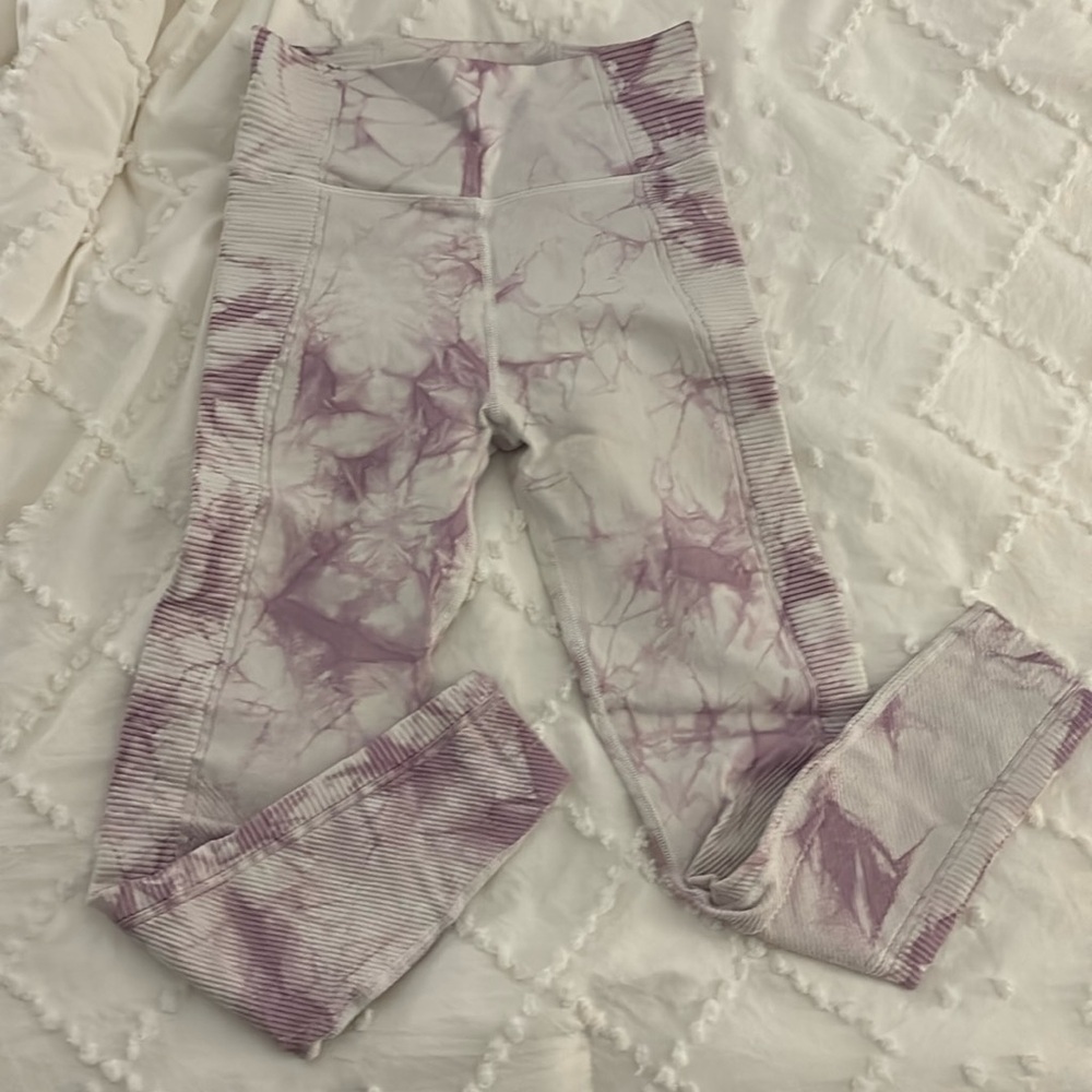 Offline by Aerie tie-dye leggings